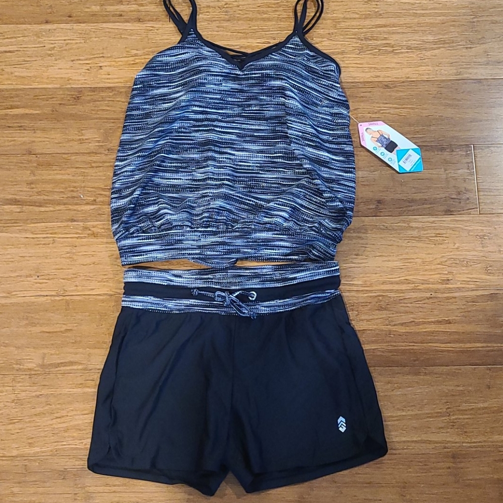 Nwt super cute bathinsuit 2 piece